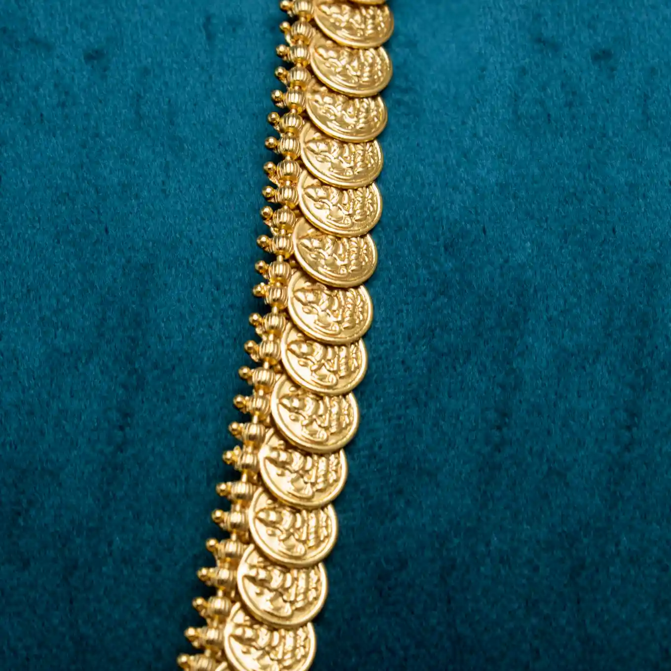 Lakshmi Devi Kasula Haram – Panchaloham Gold Polish